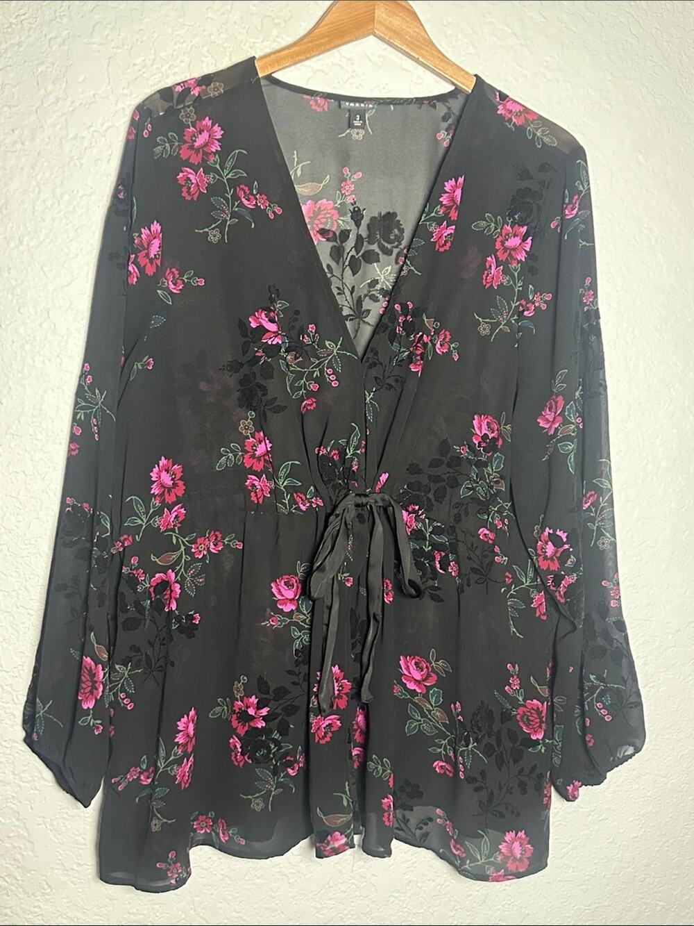 torrid Black Pink Floral Tie Front Tunic top Roses Gothic Dark Witchy Sheer 3X